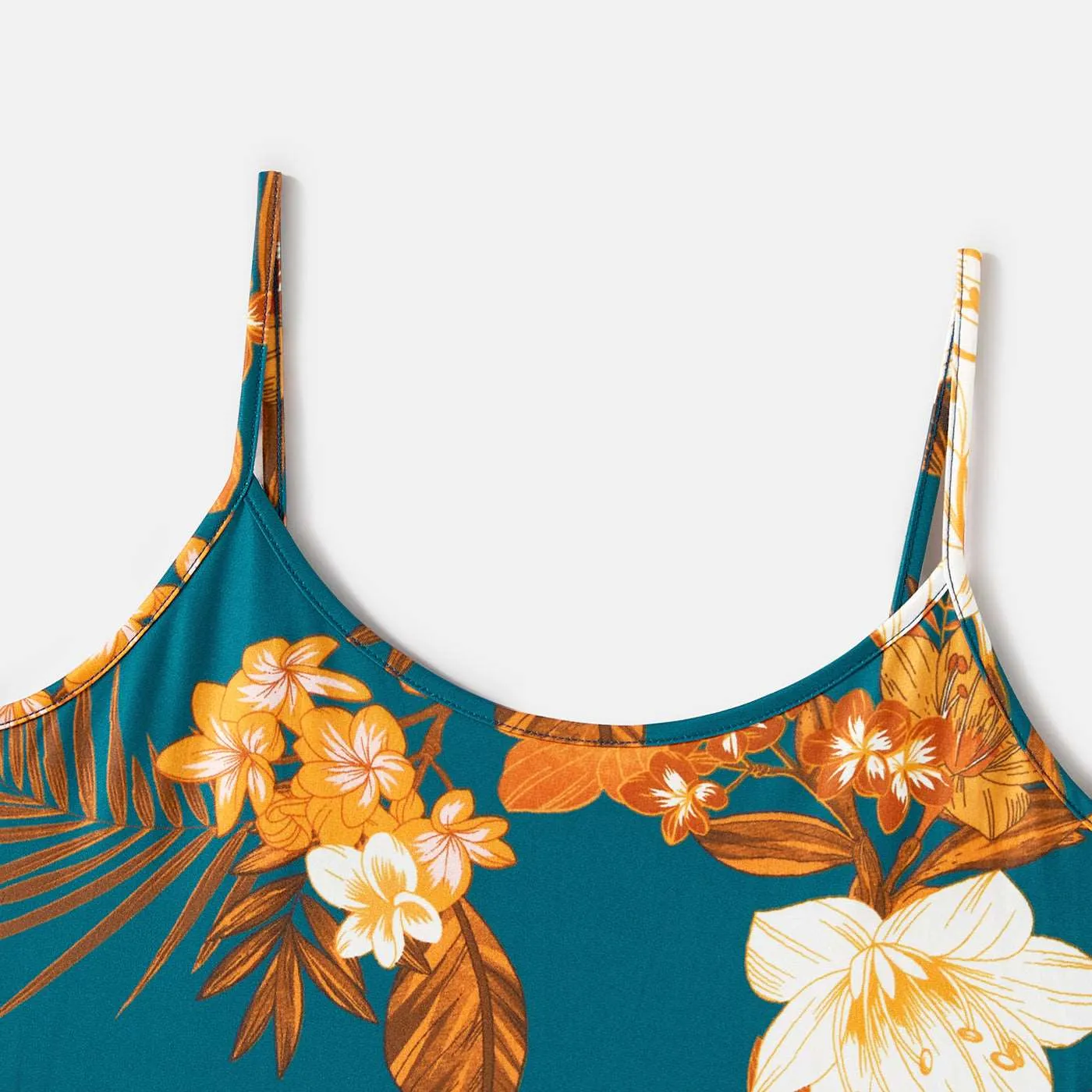 Family Matching Allover Floral Print Drawstring Ruched Bodycon Cami Dresses and Short-sleeve Spliced T-shirts Sets