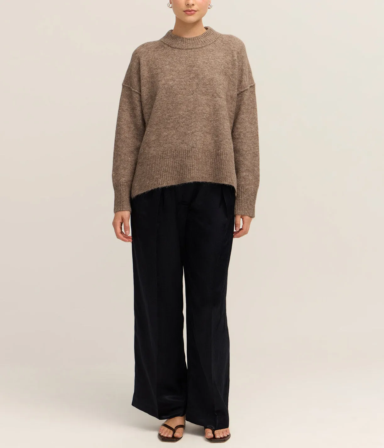 Josie Cozy Days Pullover in Walnut