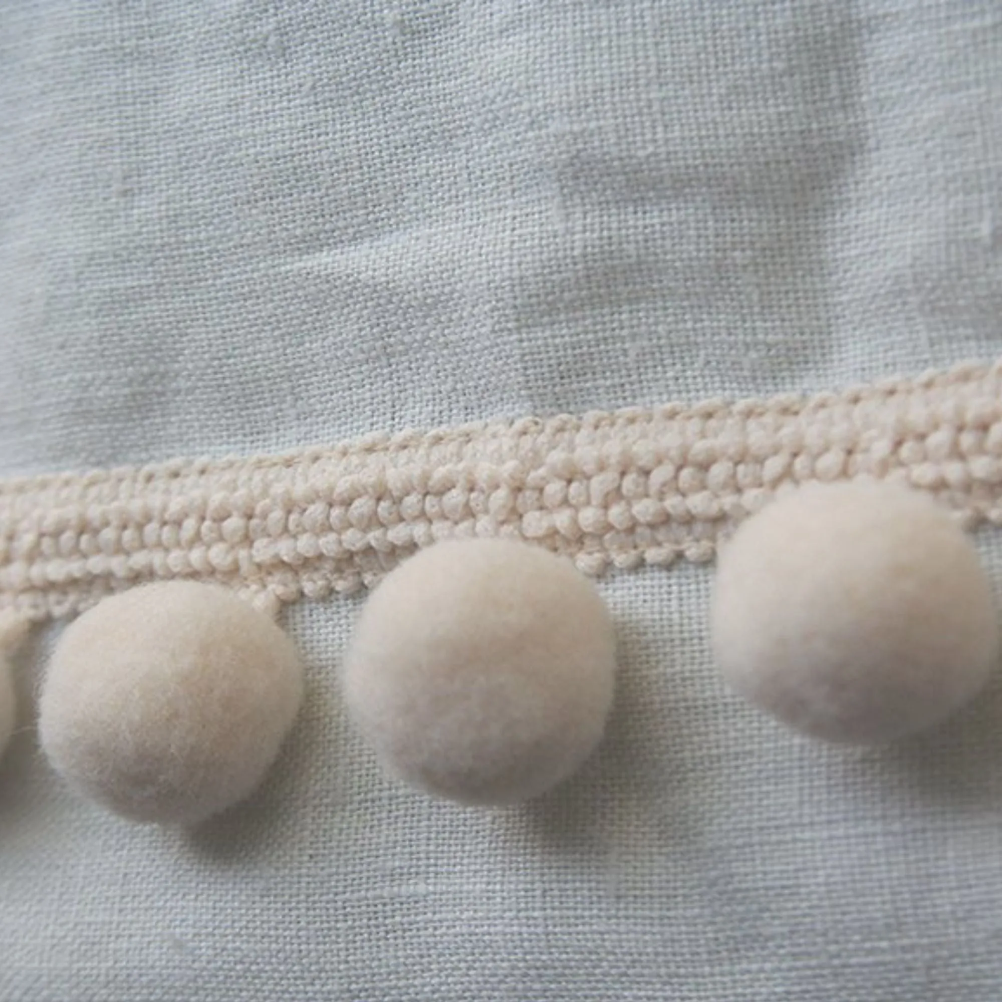 Linen Pom Pom Blanket