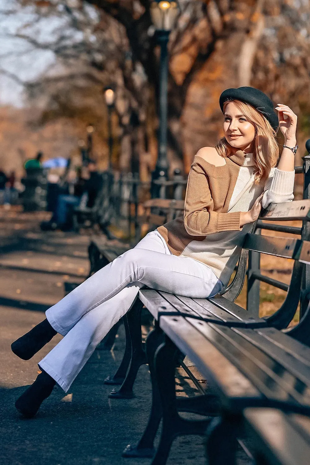 Mid Rise Strecthy Flare Jeans