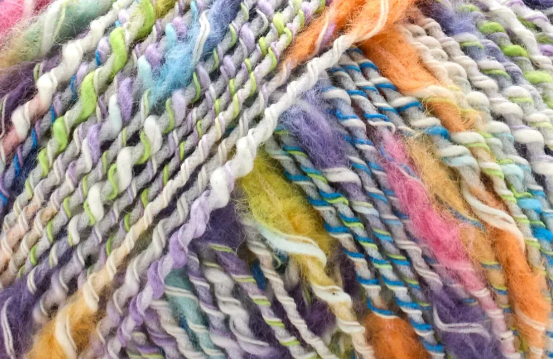 Universal Yarn - Tango