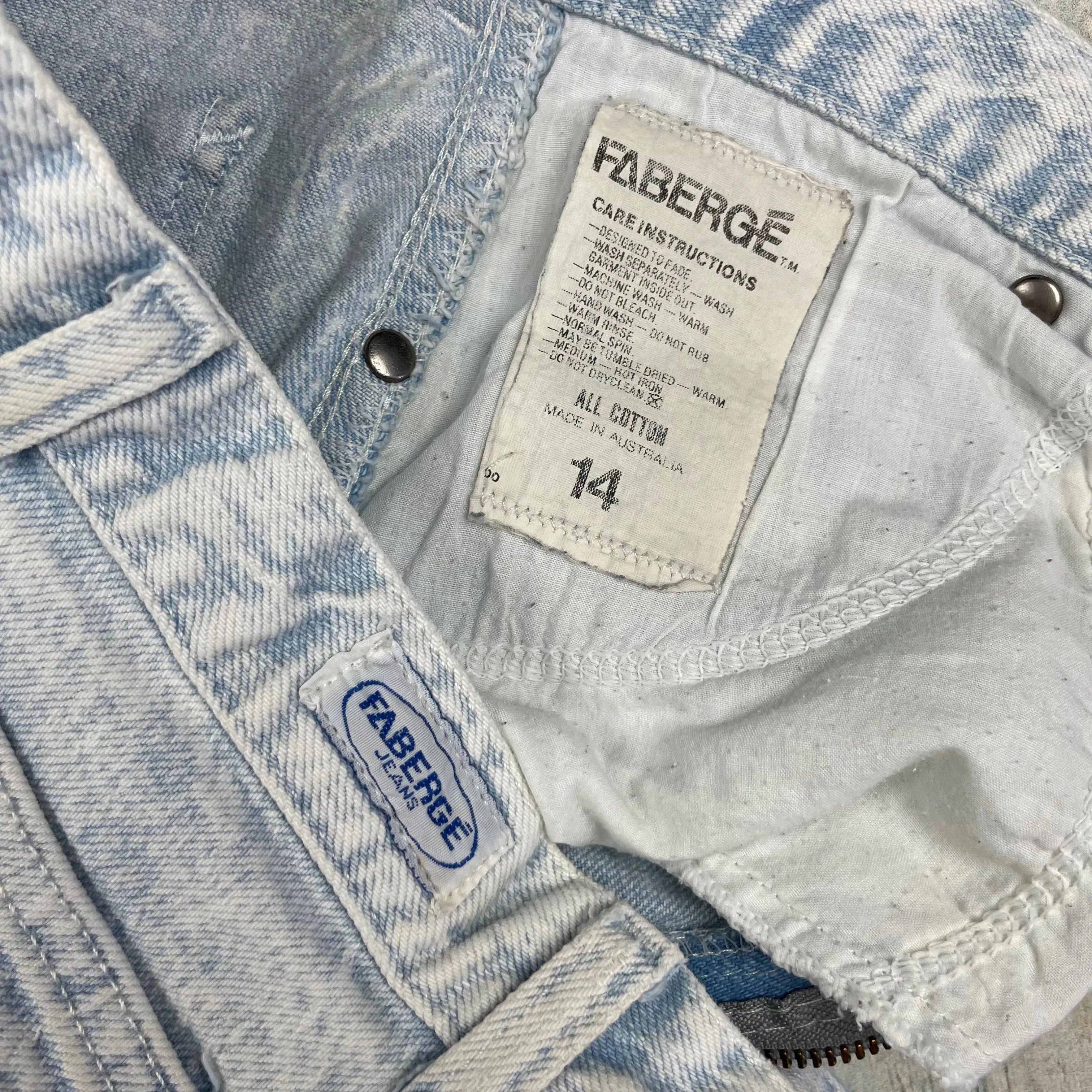 Vintage Fabergé 1980's High Waisted Snow Wash Stretchie Jeans - Size 10/11